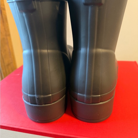 Hunter Classic Black Rain Boots - Picture 2 of 5